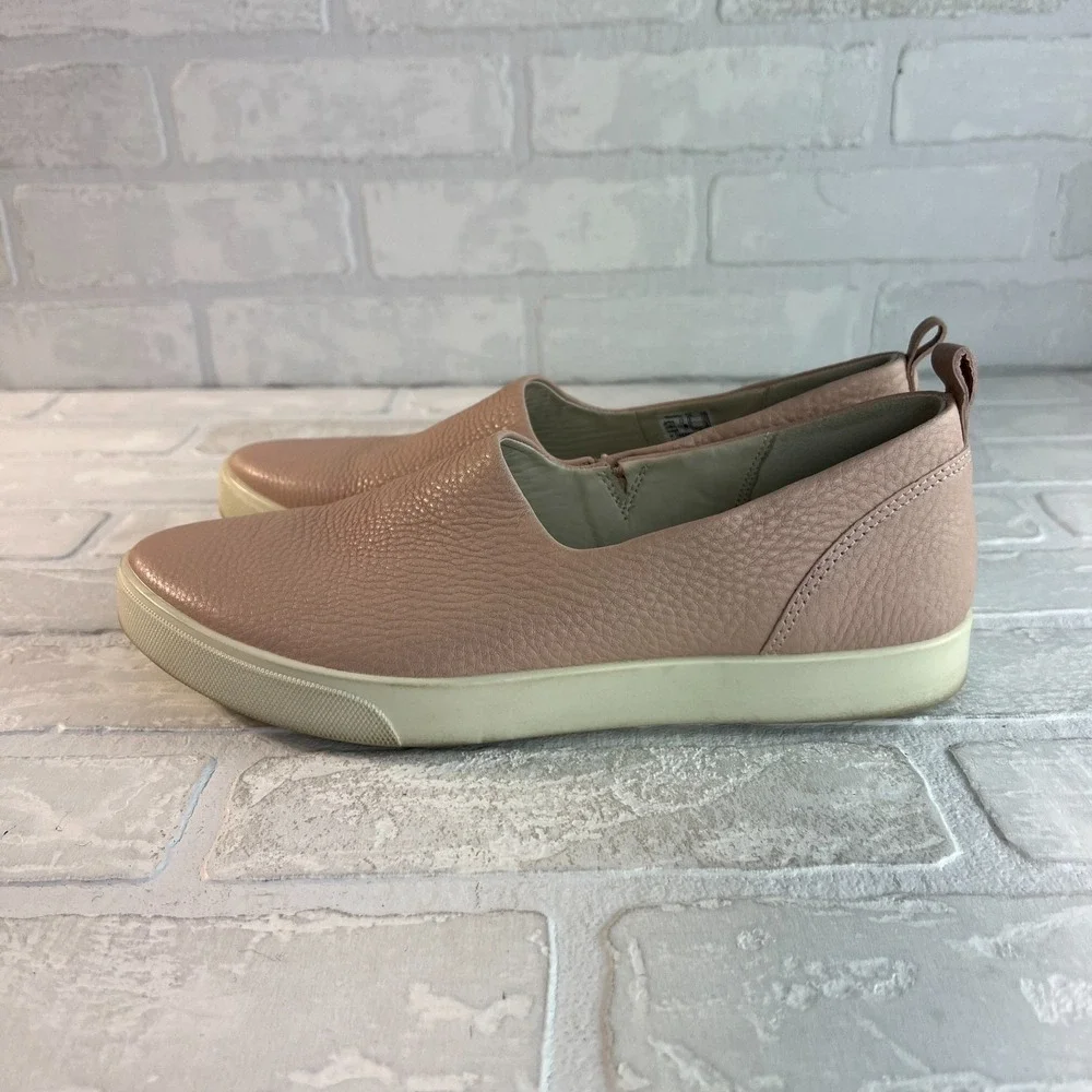 Ecco 39 Gillian Slip On Sneaker‎ Womens 8 Pink Shoes Pebbled Leather Comfort